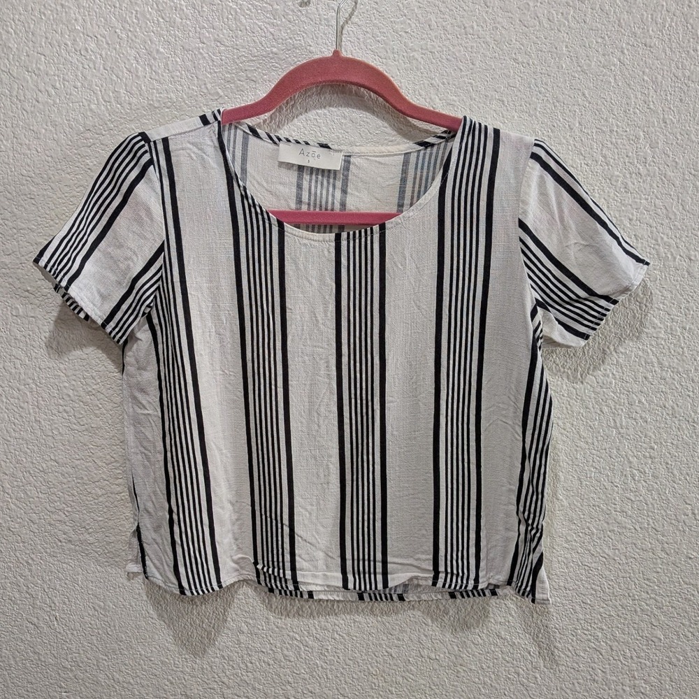 Women's Crop Top Small Short Sleeve‎ Black White Striped Boxy Clean Girl Capsule